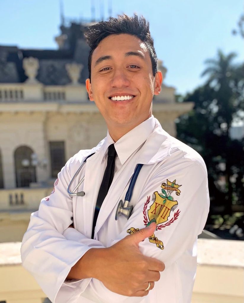 Kaique Uchimura, egresso de Medicina do Centro Universitário São Camilo